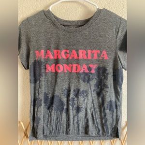 Womens AE graphic tee.